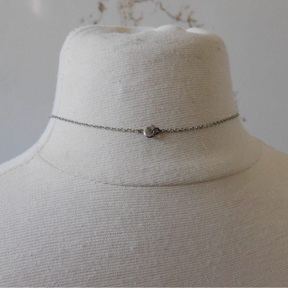 Chic Red and Silver Necklace - Picture 4 of 4